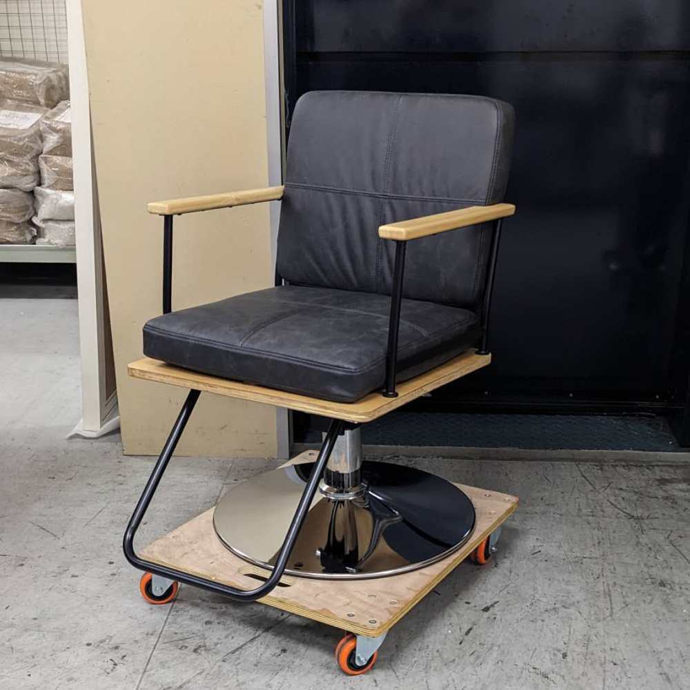 アウトレット スタイリングチェア ノエル(BK) 丸型ポンプ(SV) OL1650 通常価格¥47,080
