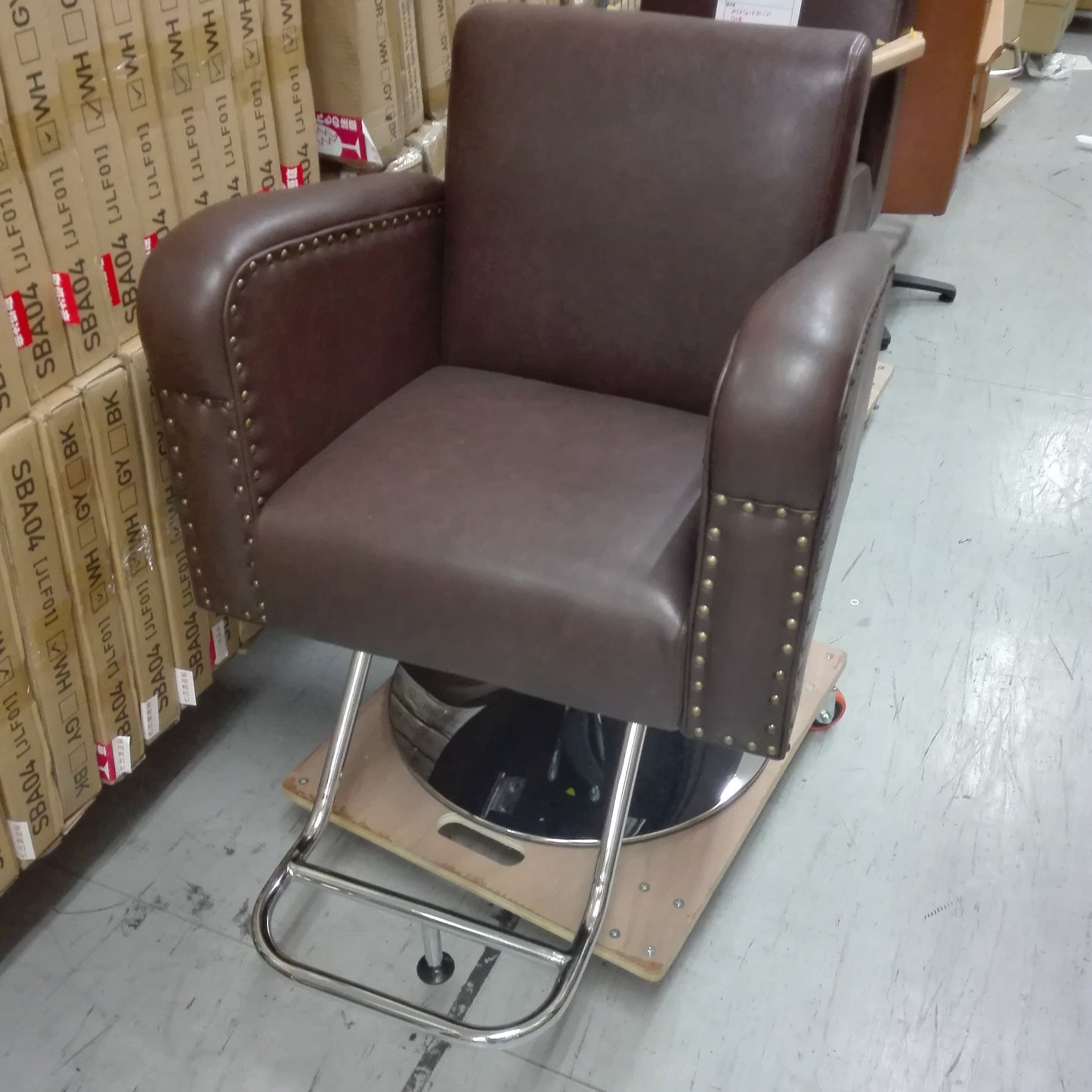 アウトレット スタイリングチェア クイーン(DB) 丸型ポンプ(SV) OL1597 通常価格¥69,080