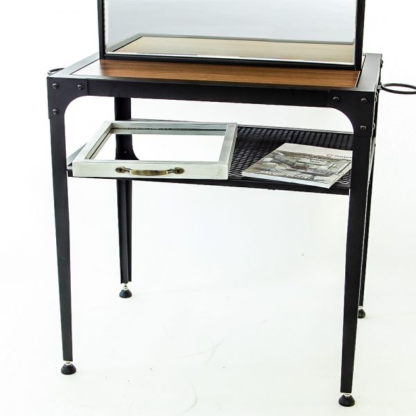 黒色のアイアンドレッサーの詳細写真【ロジェ】