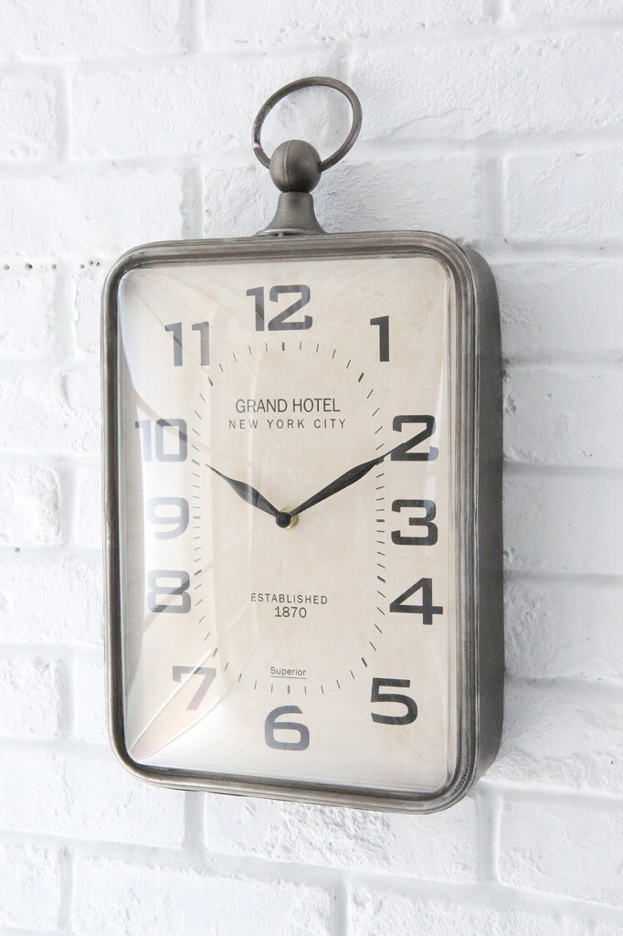 アンダーパス 四角いハングクロック