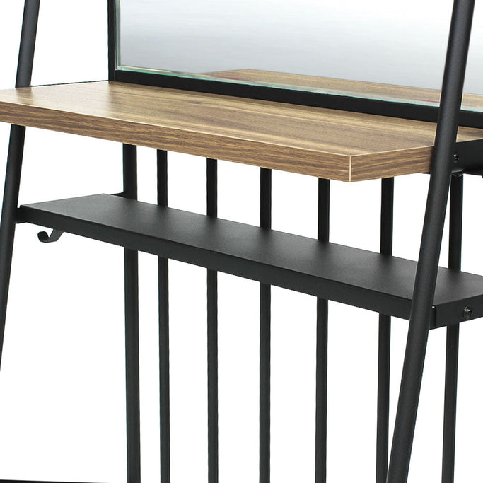 黒色アイアンドレッサー【ハロルド】の詳細