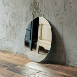 部屋にあるウォールアートミラー【サークル500】