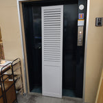 ドアパーティションの裏面