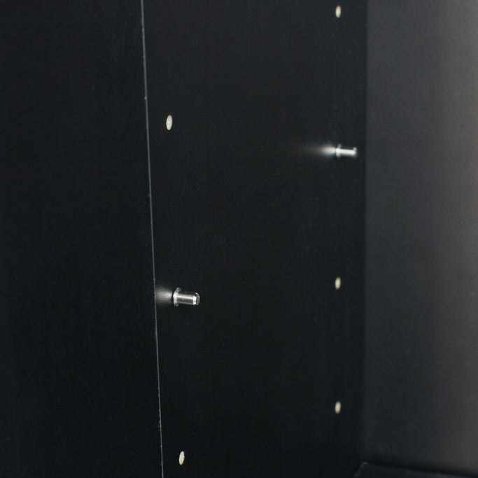 ダークグレー色ストック型キャビネット下台の詳細