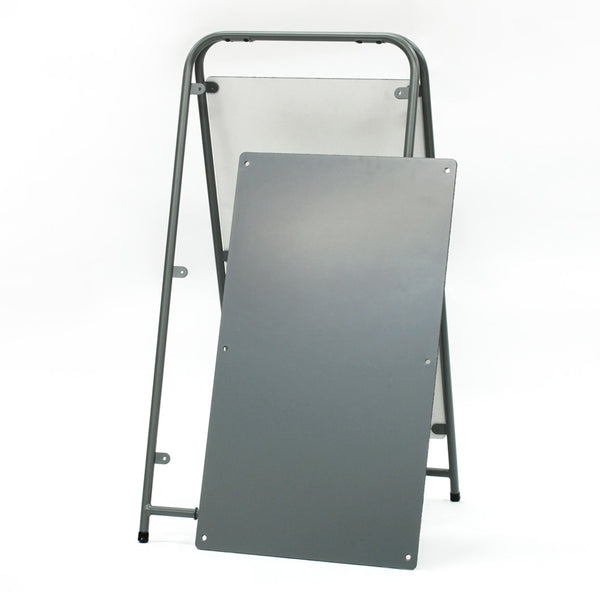 加工のしやすい取外し可能パネル