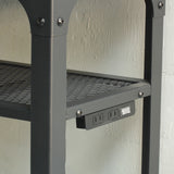 別売りのコンセントプラグの取付説明画像