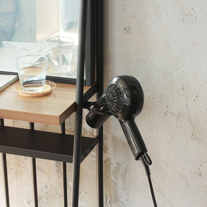 黒色アイアンドレッサー【ハロルド】の詳細