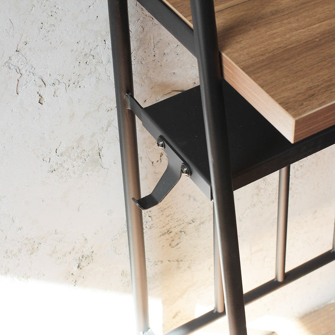 黒色アイアンドレッサー【ハロルド】の詳細