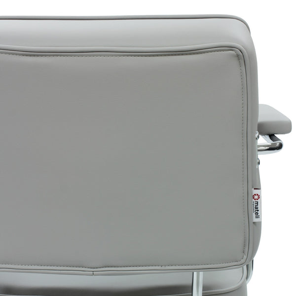 ユニセックスデザイン