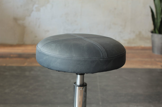 スツールの詳細