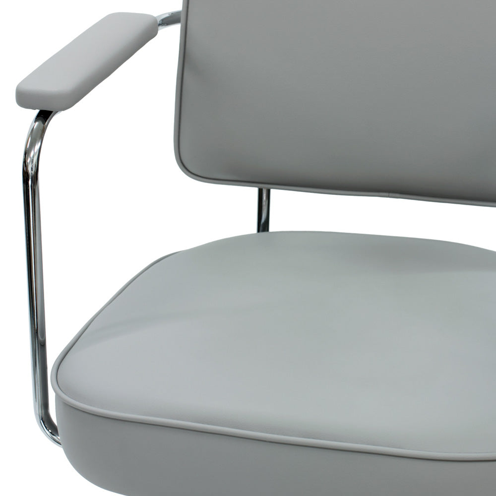 スタイリングチェア【ハーネスヌリア】ディテール写真