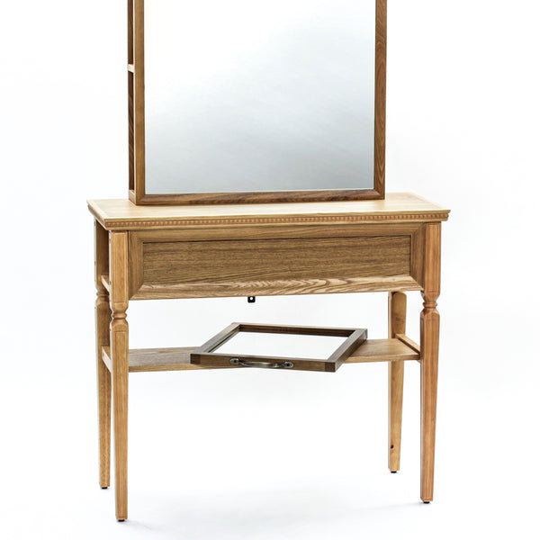 天板下に棚板付き