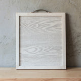 ホワイト色のウッドハンドミラー