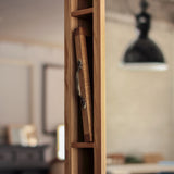 ウッドハンドミラーの使用例1（ドレッサーに入れられる使いやすいサイズ）