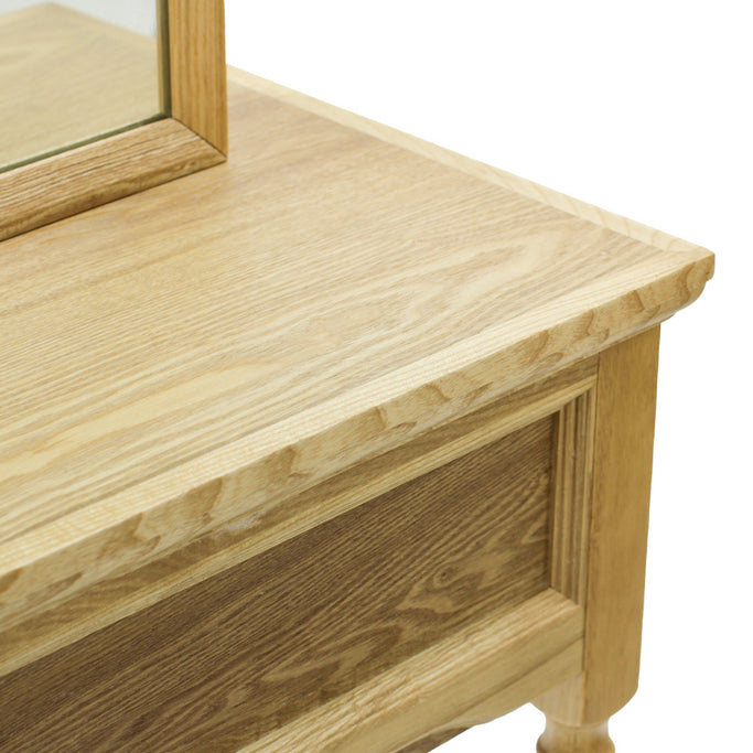 アンティークウッドドレッサー【ブリットメア】の詳細