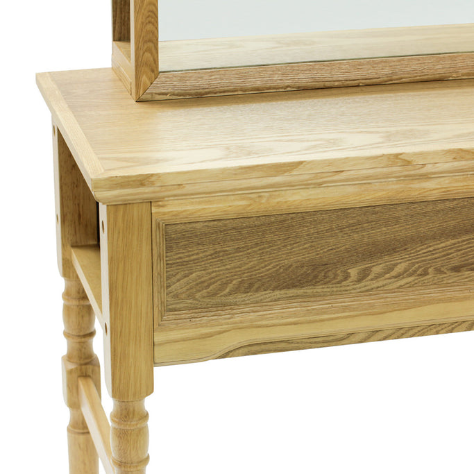 アンティークウッドドレッサー【ブリットメア】の詳細