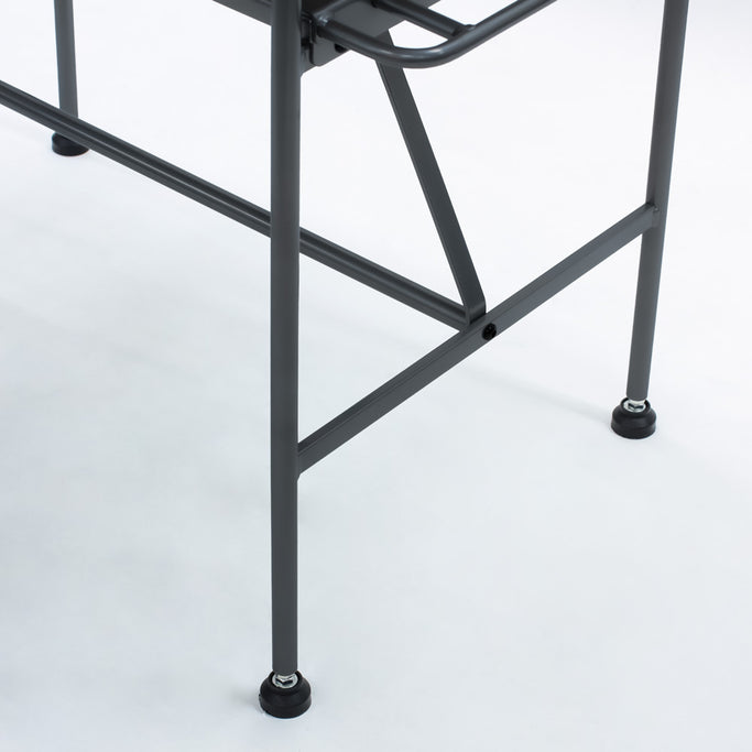 シルバー色アイアンドレッサー【ローガン】の詳細