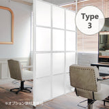 サロンにあるブラック色アイアンパーテーション【Type 3：パネル横2枚】オプション鉄柱を使用