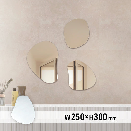 おしゃれなお手洗いにある小型サイズ壁掛け鏡【mro18】