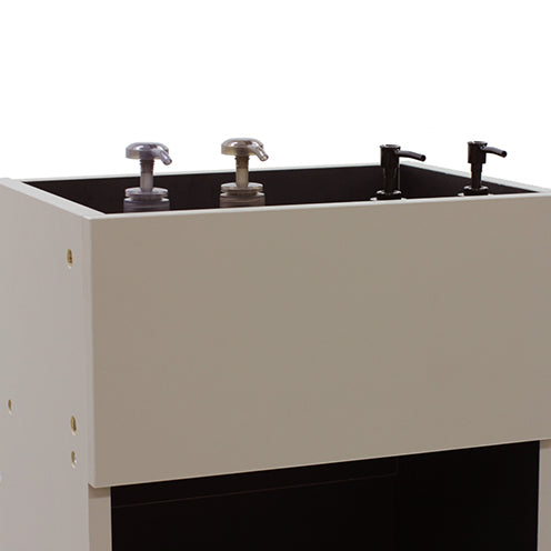 シャンプーボトルが取り出しやすい天板設計