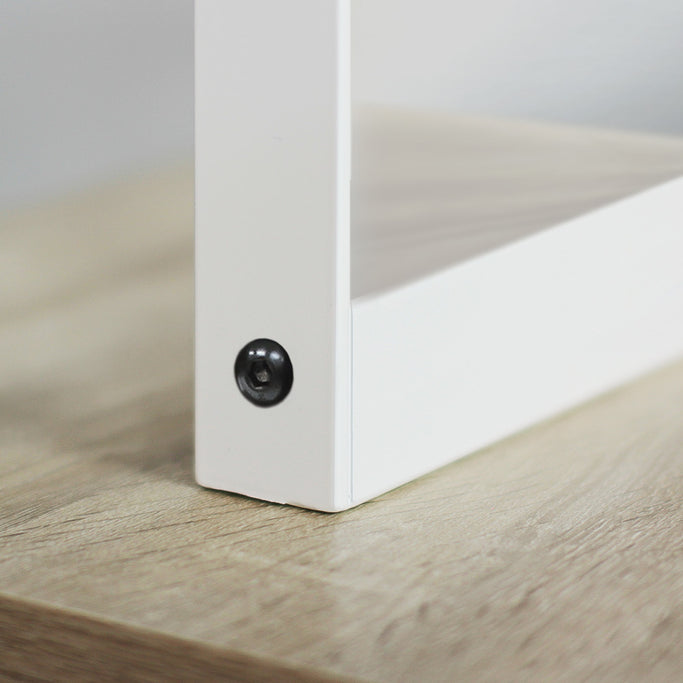 ベージュ色アイアンドレッサーの詳細写真【ローガン】