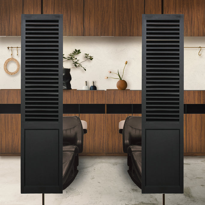 サロンにあるブラック色スリムドアパーテーション【07】