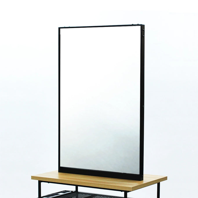 【ローガン】黒色アイアンドレッサーの詳細