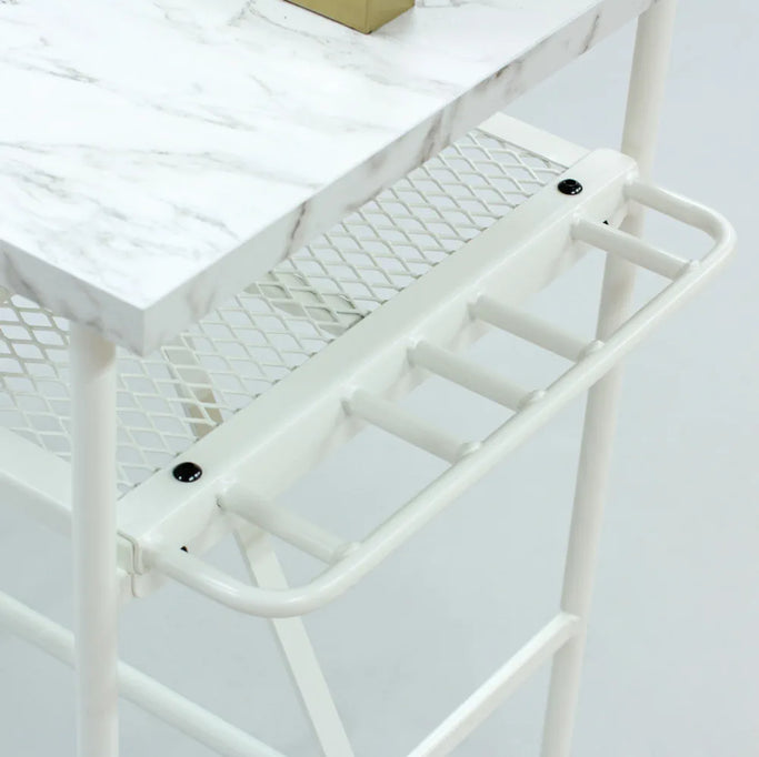 ベージュ色アイアンドレッサーの詳細写真【ローガン】