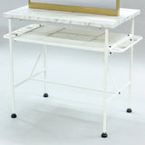 ベージュ色アイアンドレッサーの詳細写真【ローガン】