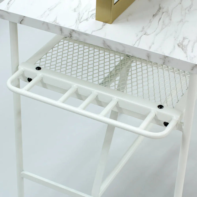 ベージュ色アイアンドレッサーの詳細写真【ローガン】