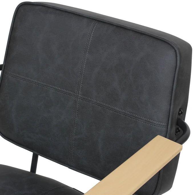 セットチェア ハーネスコードⅡの詳細写真　独自開発した耐久性の高いEPU素材のシート