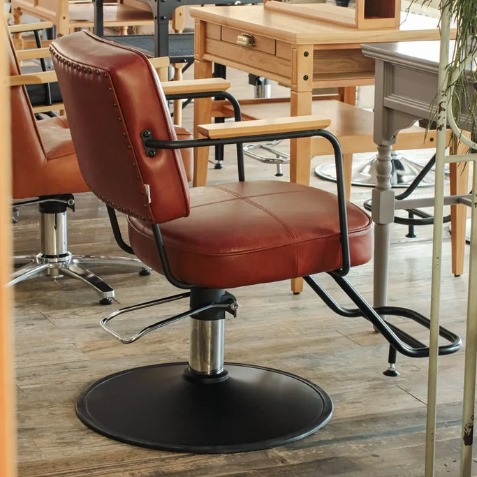 レッドブラウンのセットチェアハーネスコードⅡ　黒塗装ファイブスターポンプ