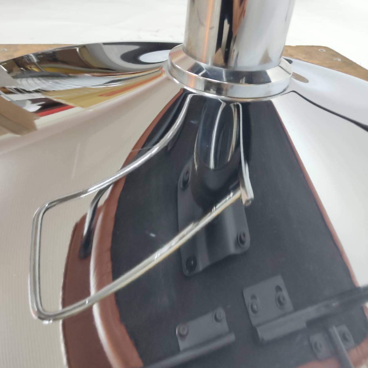 アウトレット スタイリングチェア ハーネスコードⅡ(RB) 丸型ポンプ(SV) OL2028 通常価格￥53,680