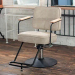 スタイリングチェア ハーネスコード II：ベージュ（馬の鞍をオマージュしたカジュアルなデザイン）