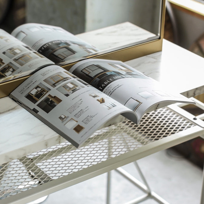 ベージュ色アイアンドレッサーの詳細写真【ローガン】