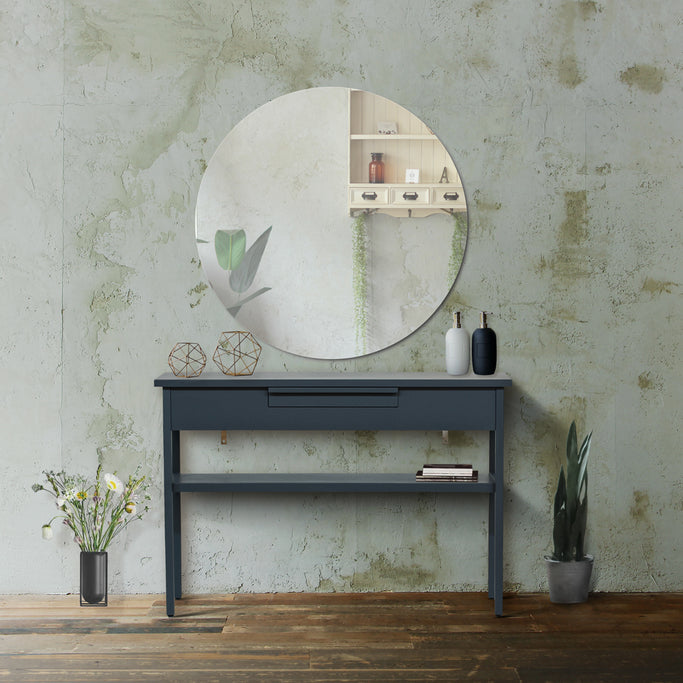 サロンにあるウォールアートミラー【サークル型】グレーコンソール