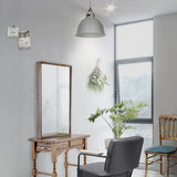 スタイリングスペースにあるペンダントライトと4000kスタイリングスペース専用電球