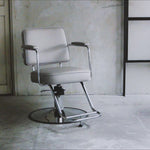 おしゃれな美容室にあるスタイリングチェア【ハーネスヌリア】の動画