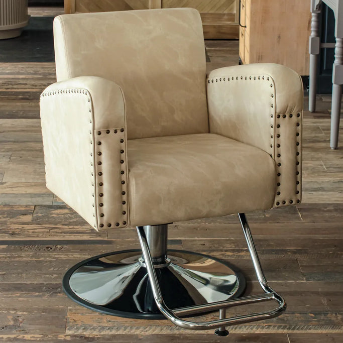 サロン空間にあるセットチェア クイーンⅡスモーキーホワイト