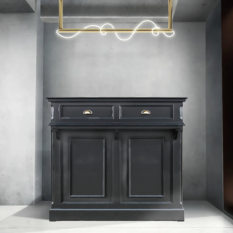 サロンにある黒色レジカウンター