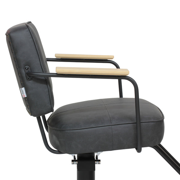 デザイン性と耐久性を追求