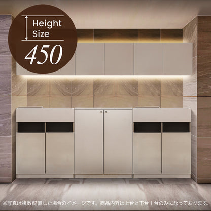 おしゃれな美容室にあるベージュグレーの収納キャビネット【シャンプースペース用収納キャビネット H450mm】