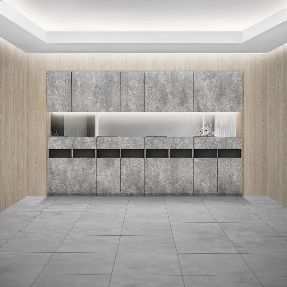 おしゃれな美容室のシャンプースペースにあるモルタルカラーのシャンプーキャビネット