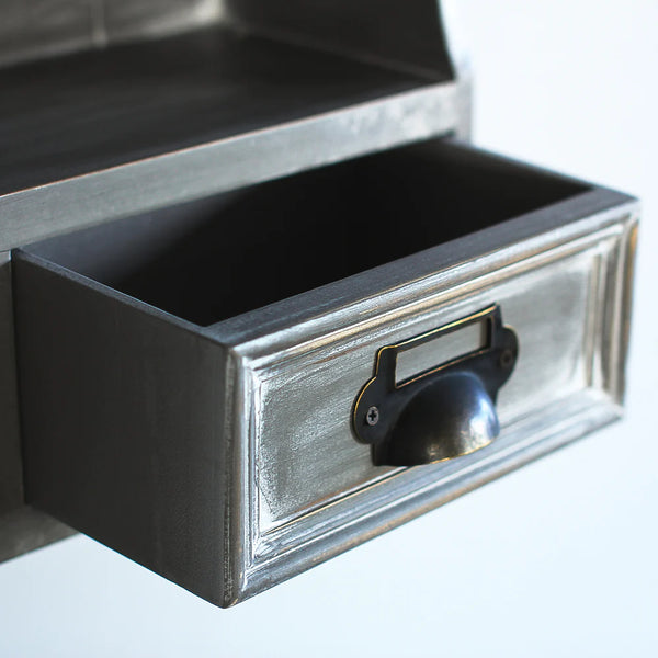 散らばりやすい小物もきれいに収納