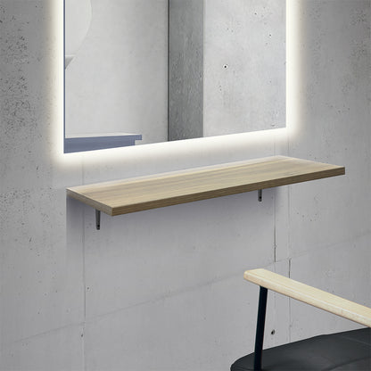 おしゃれな美容室 セット面になるブラウンカラーウォールシェルフ