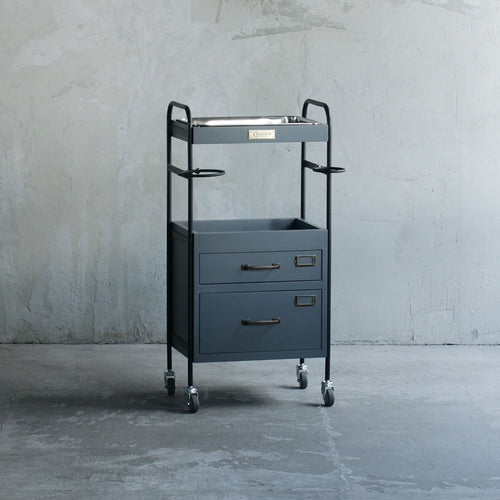 美容室にあるグレー色2段引き出しウッドワゴン