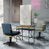 部屋にある両面アイアンドレッサーとスタイリングチェアの2台【ローガン】