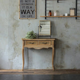 サロンにあるシャビーウッド色サロン専用コンソール 【ネコ脚】