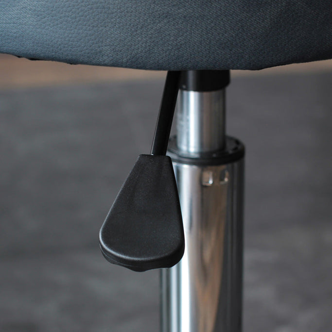 スツールの詳細