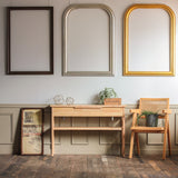 部屋にあるナチュラルウッド色ワイドコンソール